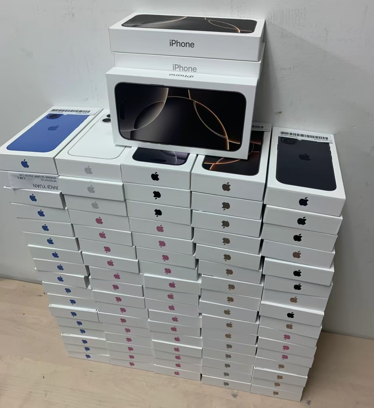 【 Apple/蘋果 澎湖零售店 十年租約到期！】 全新官方正版 iPhone16手機全系列 全部清空處理！不賺錢只要成本！ 